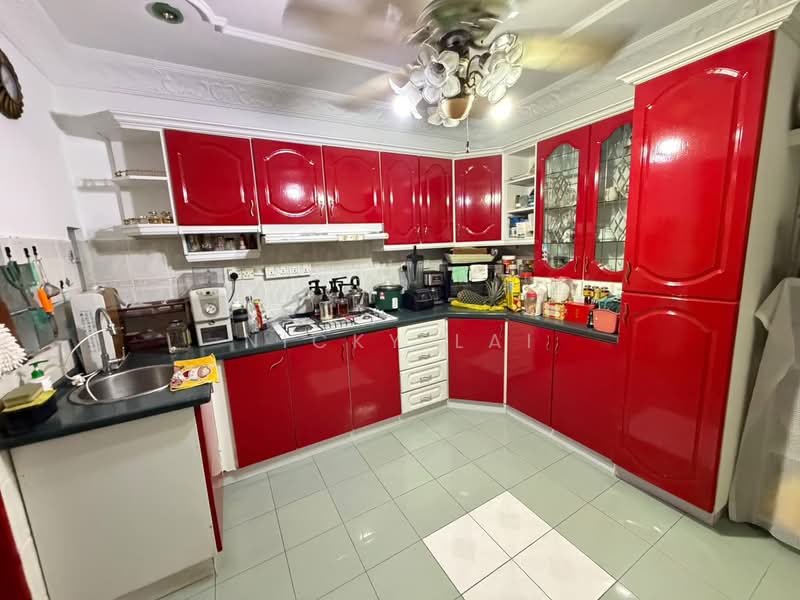 2-storey Terraced House for Sale in Bandar Country Homes (Rawang) - Nicky Lai - Kitchen - PropertyGuru.com.my