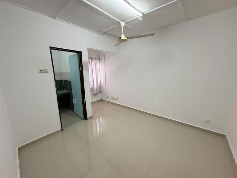 2-storey Terraced House for Sale in Bandar Country Homes (Rawang) - Nicky Lai - Interior - PropertyGuru.com.my