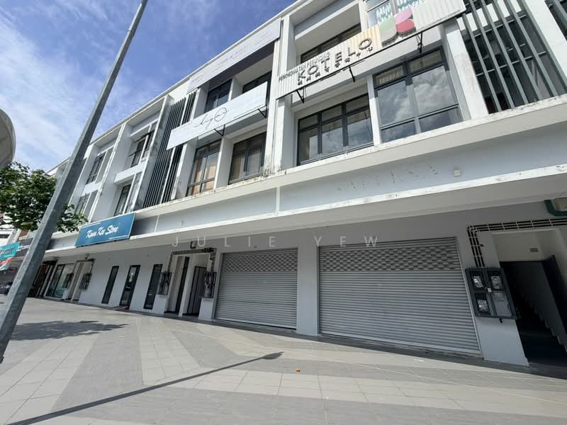 Shop for Rent in Iskandar Puteri (Nusajaya) (Johor) - Julie Yew - Exterior - PropertyGuru.com.my