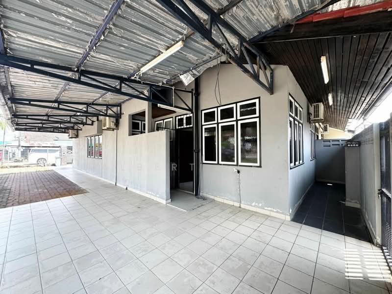 1-storey Terraced House for Sale in Tebrau (Johor) - Albert Liew - Exterior - PropertyGuru.com.my