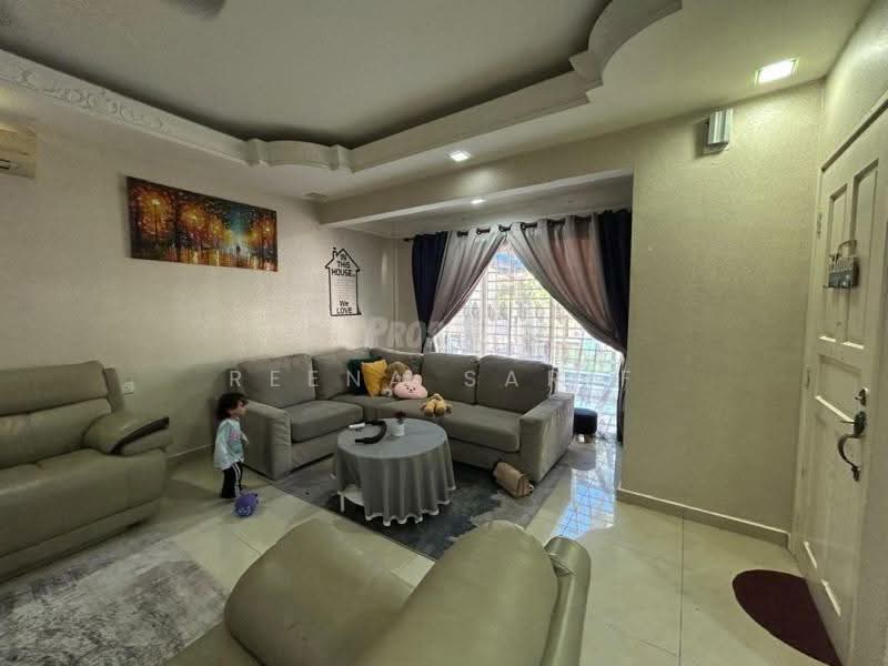 2-storey Terraced House for Sale in Sunway Kayangan (Shah Alam) - Reena Sarif - Living Room - PropertyGuru.com.my