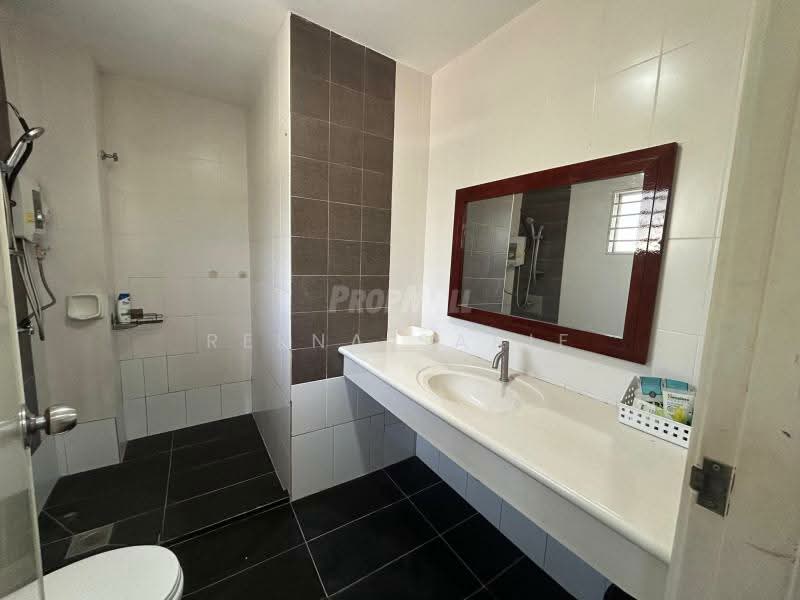 2-storey Terraced House for Sale in Sunway Kayangan (Shah Alam) - Reena Sarif - Bathroom - PropertyGuru.com.my