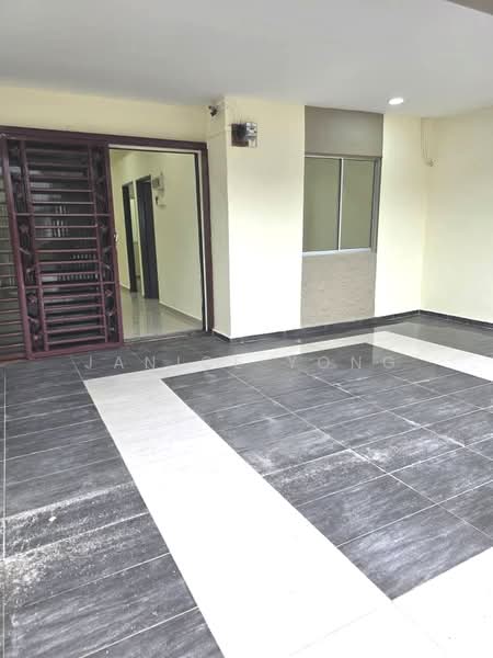 1-storey Terraced House for Sale in Skudai (Johor) - Janice Yong - Entrance - PropertyGuru.com.my