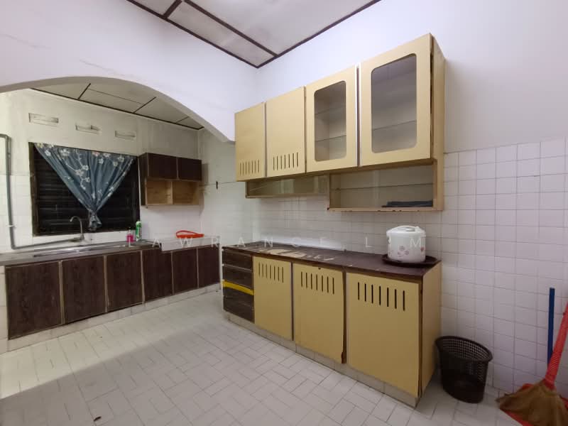 Rumah Teres 1 Tingkat untuk Dijual di Bukit Beruang (Bukit Baru) - Lawrance Lim - PropertyGuru.com.my