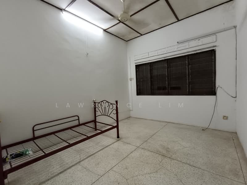 Rumah Teres 1 Tingkat untuk Dijual di Bukit Beruang (Bukit Baru) - Lawrance Lim - PropertyGuru.com.my