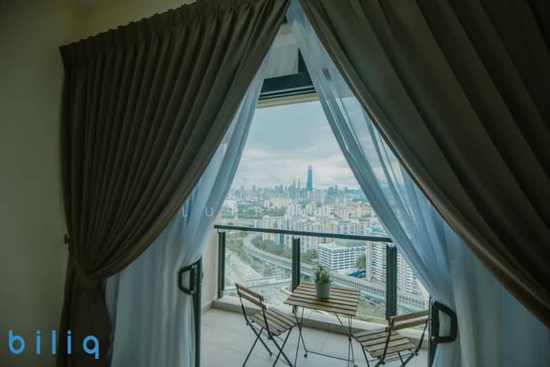 Servis Apartment untuk Dijual di J.Dupion Residence - Luff Lee - Balcony - PropertyGuru.com.my