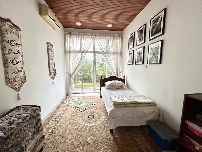 Rumah Banglo untuk Dijual di Bukit Jelutong (Shah Alam) - Reena Sarif - Bedroom - PropertyGuru.com.my