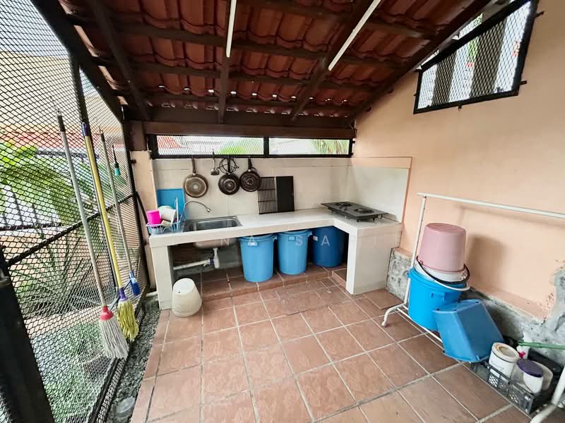 Rumah Banglo untuk Dijual di Bukit Jelutong (Shah Alam) - Reena Sarif - Kitchen - PropertyGuru.com.my
