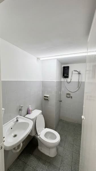 Condominium for Sale at La Villas Condominium - Esther Cheah - Bathroom - PropertyGuru.com.my