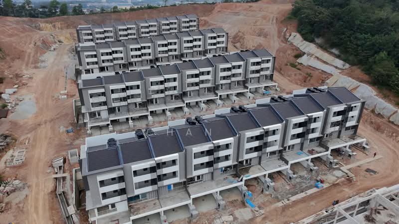 Rumah Bandar untuk Dijual di Cheras (Kuala Lumpur) - Chan . - Exterior - PropertyGuru.com.my