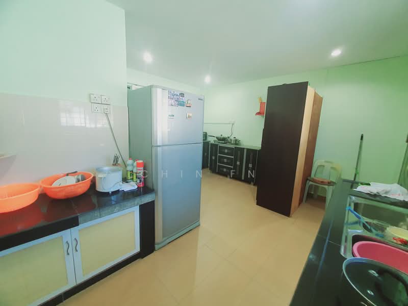 Rumah Teres 1 Tingkat untuk Dijual di Taman Kerjasama (Bukit Baru) - CHIN FN - Kitchen - PropertyGuru.com.my