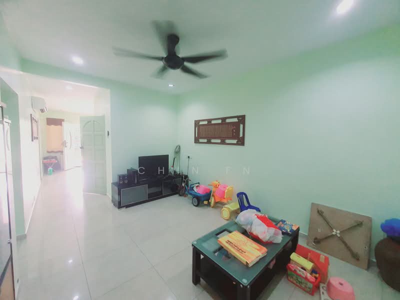 Rumah Teres 1 Tingkat untuk Dijual di Taman Kerjasama (Bukit Baru) - CHIN FN - Living Room - PropertyGuru.com.my