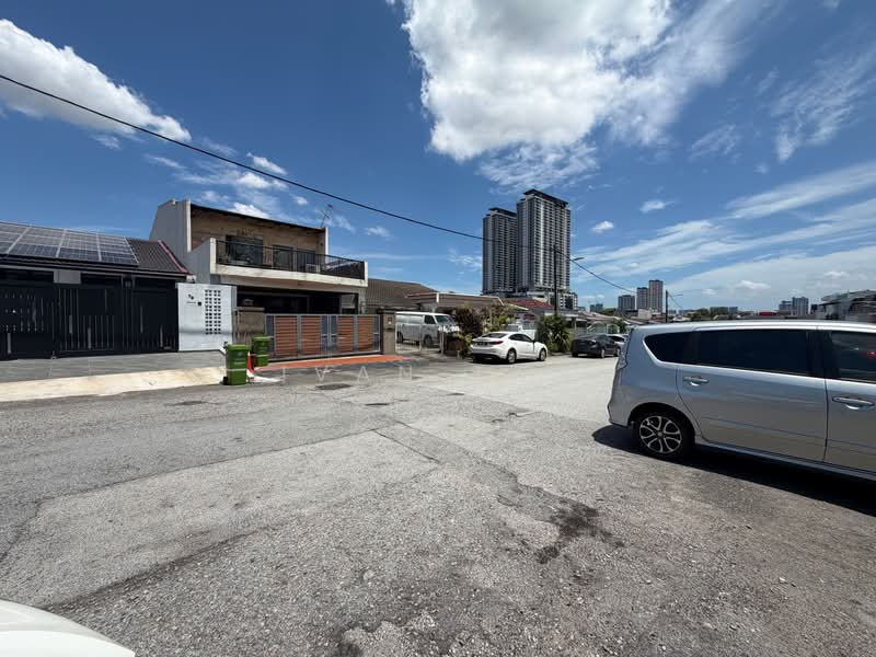 2.5-storey Terraced House for Sale in Bandar Baru Sri Petaling (Sri Petaling) - Ivan Tan - Exterior - PropertyGuru.com.my