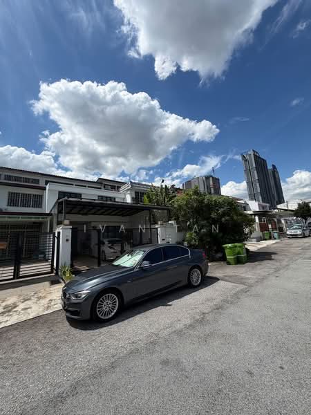 2.5-storey Terraced House for Sale in Bandar Baru Sri Petaling (Sri Petaling) - Ivan Tan - Exterior - PropertyGuru.com.my