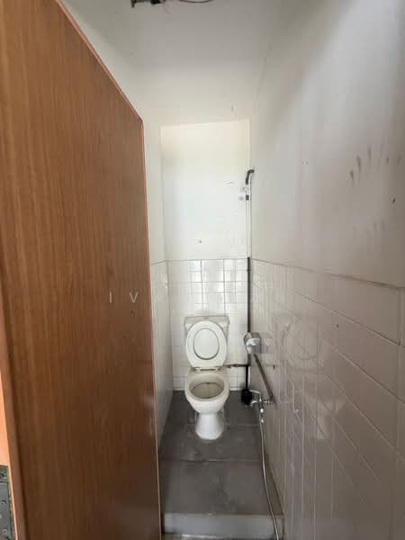 2.5-storey Terraced House for Sale in Bandar Baru Sri Petaling (Sri Petaling) - Ivan Tan - Bathroom - PropertyGuru.com.my
