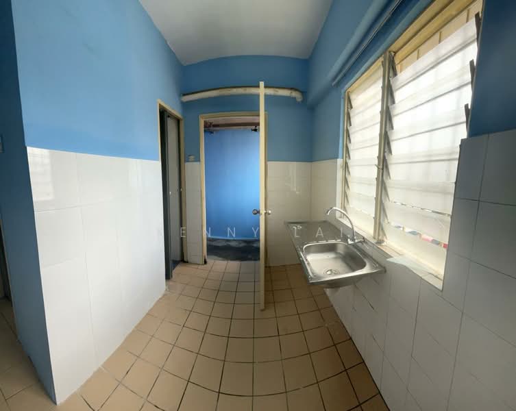 Flat for Rent at Bandar Mahkota Cheras Flat - Kenny Lai - Kitchen - PropertyGuru.com.my