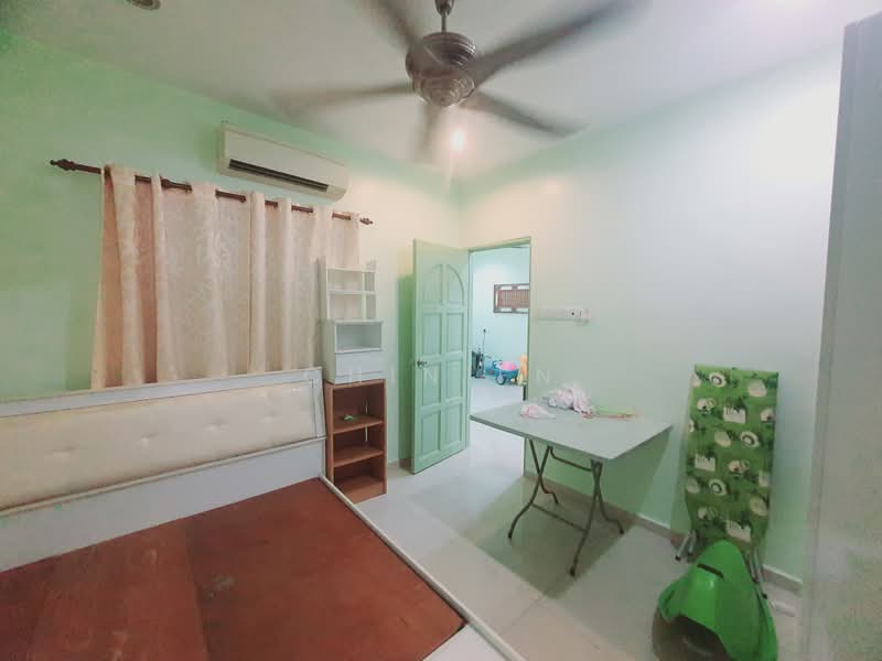 1-storey Terraced House for Rent in Taman Kerjasama (Bukit Baru) - CHIN FN - Bedroom - PropertyGuru.com.my