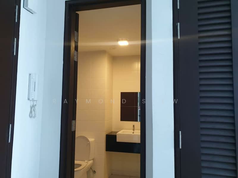 Servis Apartment untuk Disewa di Trefoil @ Setia City - Raymond Siew - Bathroom - PropertyGuru.com.my