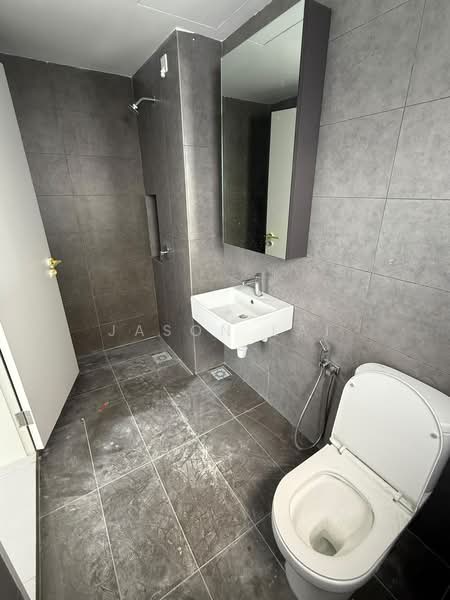 Kondominium untuk Dijual di D'Terra Residences - Jason Lai - Bathroom - PropertyGuru.com.my