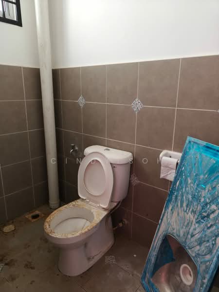 Kedai / Pejabat untuk Disewa di Austin Heights (Tebrau) - Cindy Soh - Bathroom - PropertyGuru.com.my