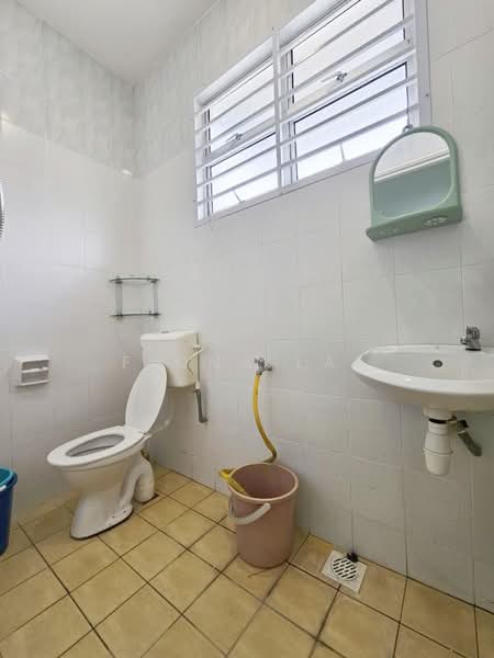 2-storey Terraced House for Sale in Taman JP Perdana (Johor Bahru) - Fiona Lai - Bathroom - PropertyGuru.com.my