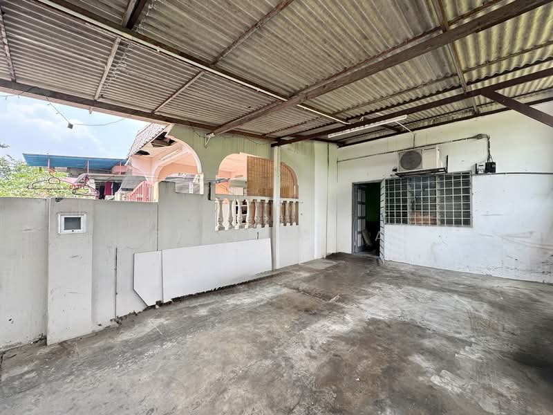 2-storey Terraced House for Sale in Kawasan 3, Taman Desawan (Klang) - Penny Chia - Exterior - PropertyGuru.com.my