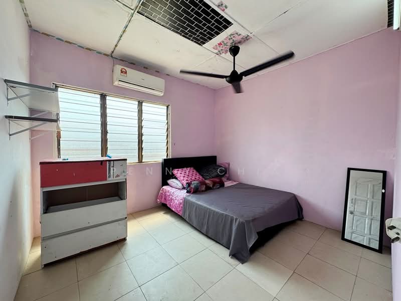 2-storey Terraced House for Sale in Kawasan 3, Taman Desawan (Klang) - Penny Chia - Bedroom - PropertyGuru.com.my