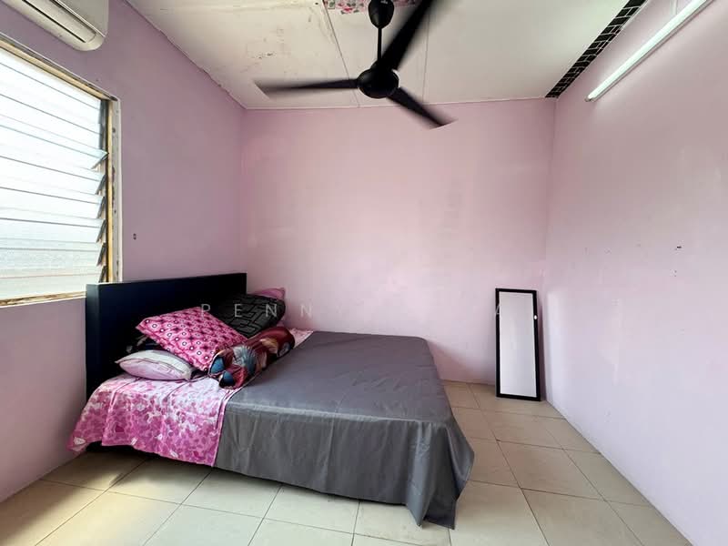 2-storey Terraced House for Sale in Kawasan 3, Taman Desawan (Klang) - Penny Chia - Bedroom - PropertyGuru.com.my