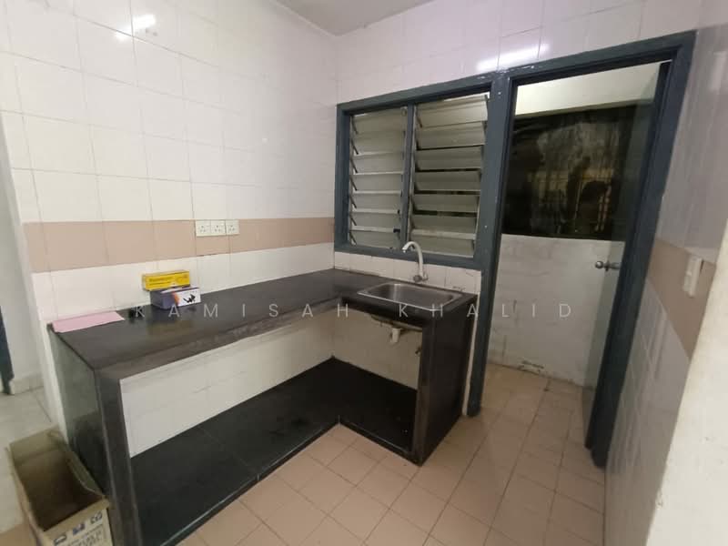 Apartment for Sale at Flora Damansara Apartment - Kamisah Khalid - Kitchen - PropertyGuru.com.my