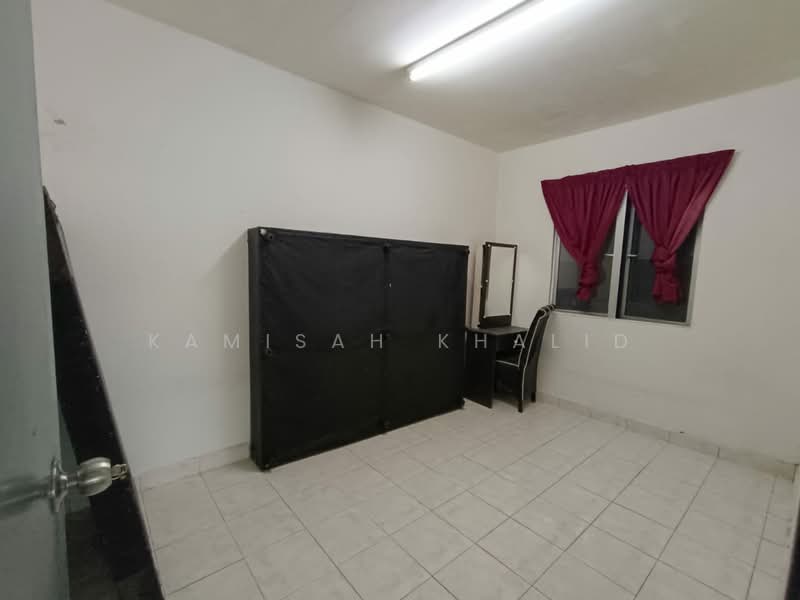 Apartment for Sale at Flora Damansara Apartment - Kamisah Khalid - Bedroom - PropertyGuru.com.my