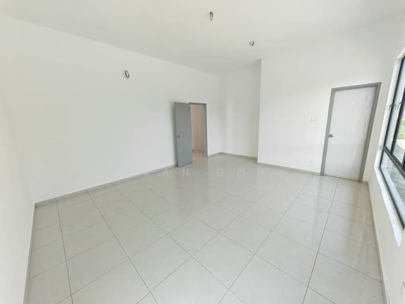 Rumah Berkembar untuk Dijual di Taman Merak (Bukit Baru) - Ivan Goh - Others - PropertyGuru.com.my