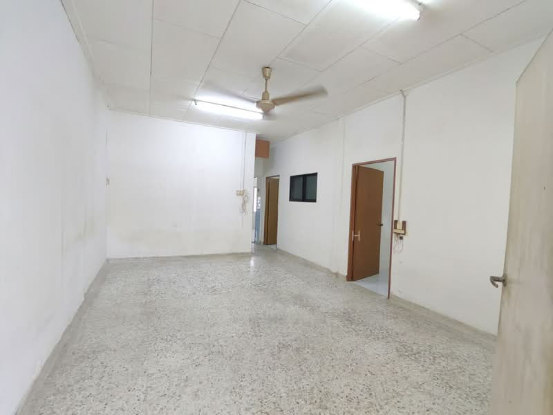 1-storey Terraced House for Sale in Kampung Lapan (Melaka City) - Ivan Goh - Interior - PropertyGuru.com.my
