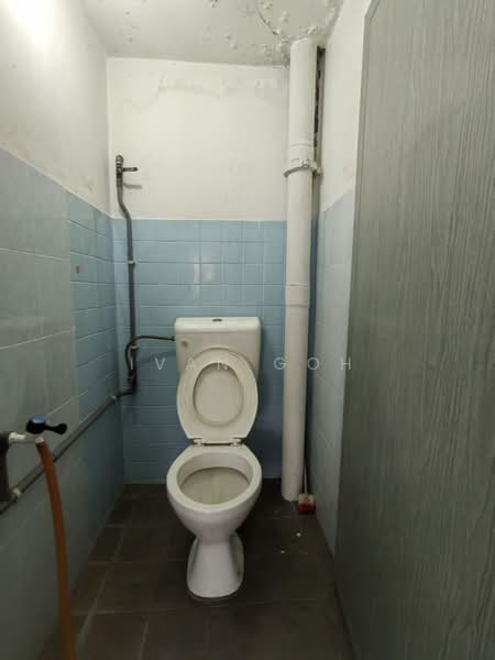 1-storey Terraced House for Sale in Kampung Lapan (Melaka City) - Ivan Goh - Bathroom - PropertyGuru.com.my