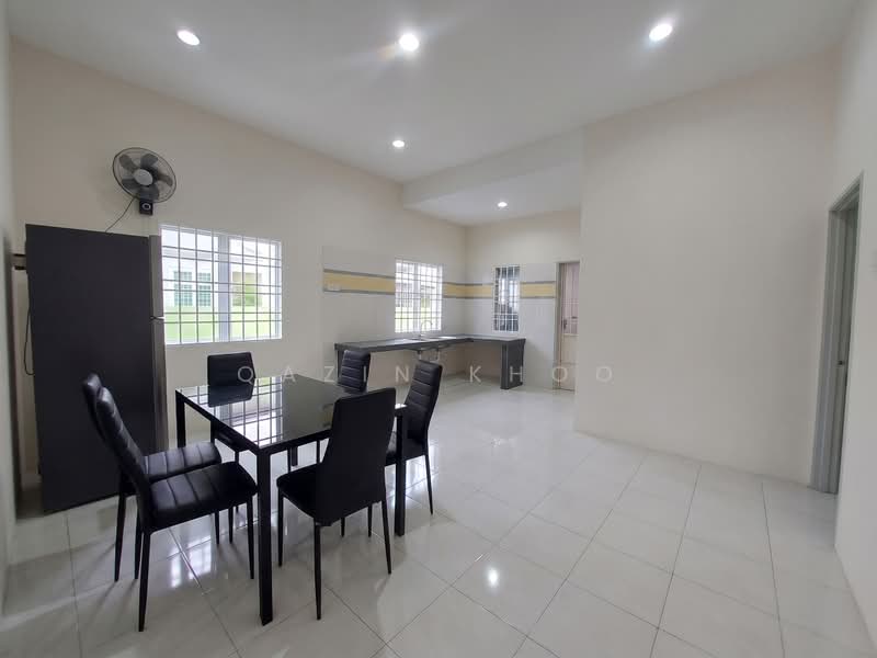 Semi-Detached House for Sale in Kelebang (Ipoh) - Qazin Khoo - Kitchen - PropertyGuru.com.my