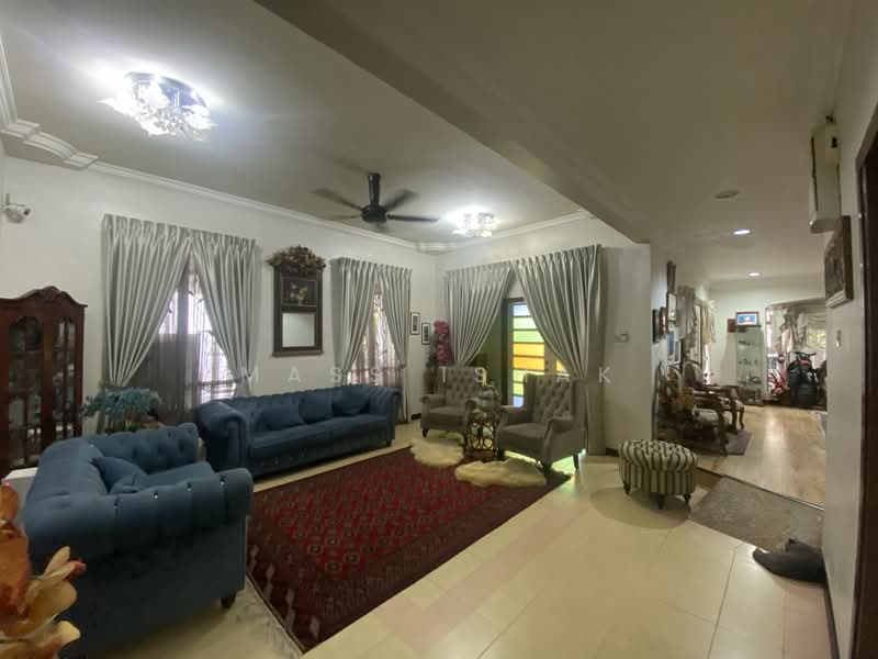 Servis Apartment untuk Dijual di Ukay Perdana - Mass Ishak - Living Room - PropertyGuru.com.my