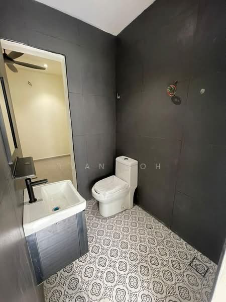 1-storey Terraced House for Sale in Taman Bukit Serindit (Melaka City) - Ivan Goh - Bathroom - PropertyGuru.com.my