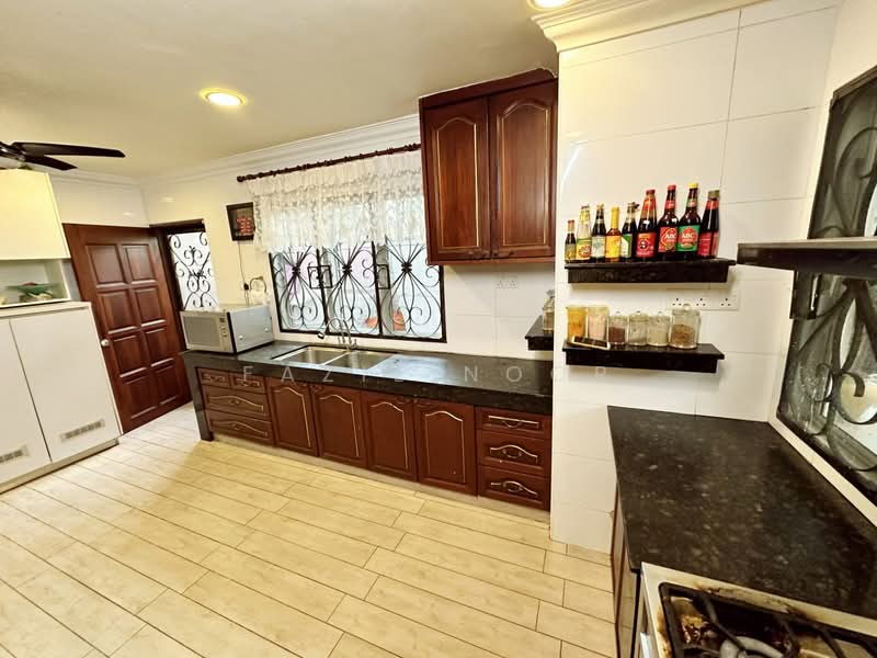 Rumah Berkembar untuk Dijual di SS4 (Petaling Jaya) - Fazie Noor - Kitchen - PropertyGuru.com.my