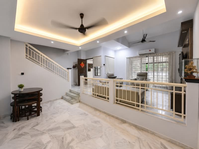 2-storey Terraced House for Sale in Usj 11 (Subang Jaya) - RL Han - Living Room - PropertyGuru.com.my
