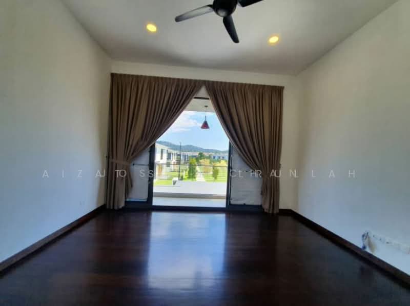 Semi-Detached House for Sale in Setia Alam (Selangor) - Aizat Saifulrullah - Living Room - PropertyGuru.com.my