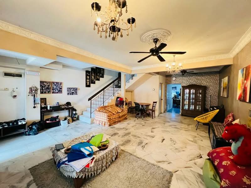 2-storey Terraced House for Sale in Bandar Country Homes (Rawang) - Elwin Mah - Living Room - PropertyGuru.com.my