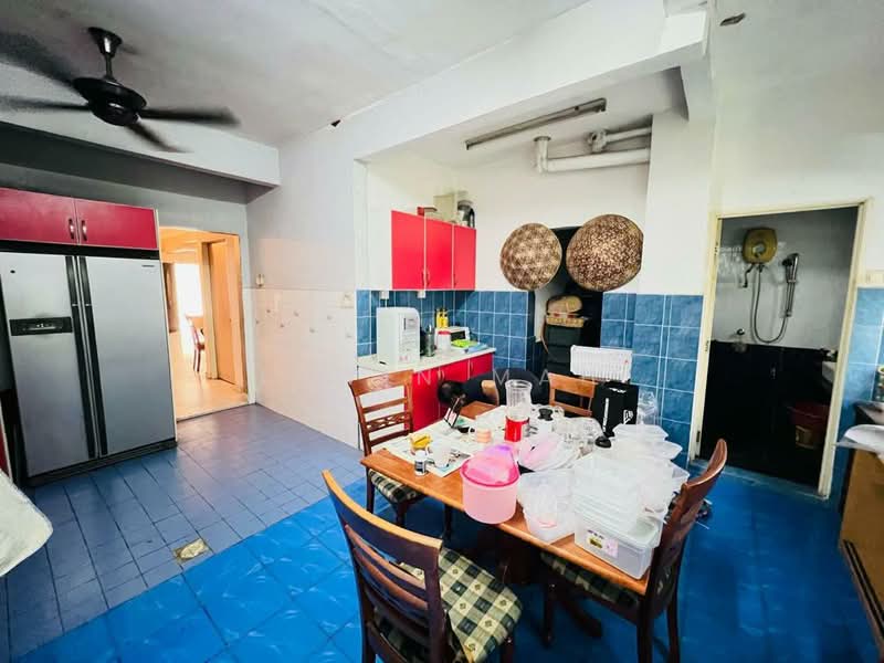 2-storey Terraced House for Sale in Bandar Country Homes (Rawang) - Elwin Mah - PropertyGuru.com.my