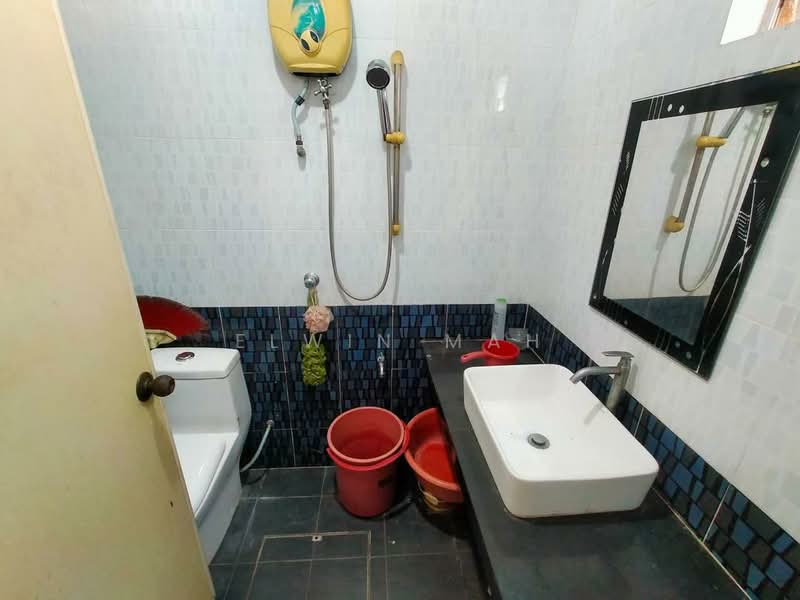 2-storey Terraced House for Sale in Bandar Country Homes (Rawang) - Elwin Mah - PropertyGuru.com.my
