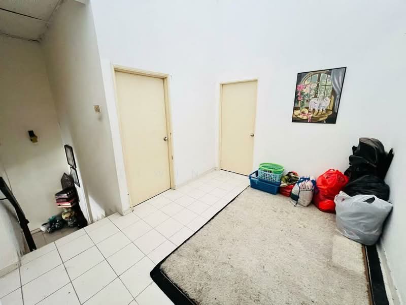 2-storey Terraced House for Sale in Bandar Country Homes (Rawang) - Elwin Mah - PropertyGuru.com.my