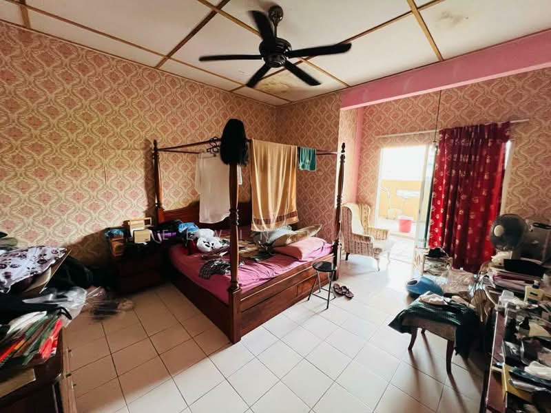 2-storey Terraced House for Sale in Bandar Country Homes (Rawang) - Elwin Mah - PropertyGuru.com.my