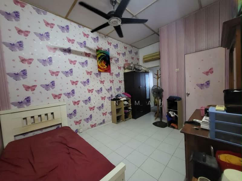 2-storey Terraced House for Sale in Bandar Country Homes (Rawang) - Elwin Mah - PropertyGuru.com.my