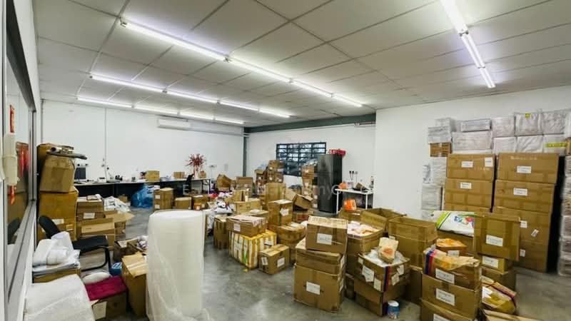 Warehouse for Rent in Taman Klang Jaya (Klang) - Elyn Soo - Interior - PropertyGuru.com.my
