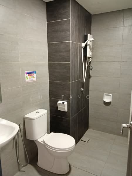 Servis Apartment untuk Disewa di 121 Residences - HL Tang - Toilet - PropertyGuru.com.my