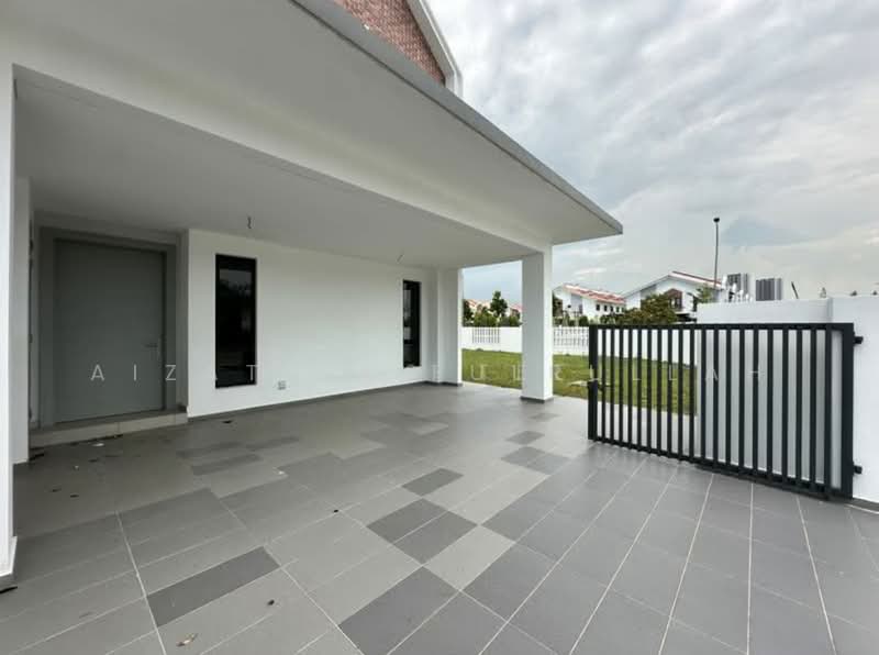 Semi-Detached House for Sale in Setia Utama (Setia Alam) - Aizat Saifulrullah - Exterior - PropertyGuru.com.my
