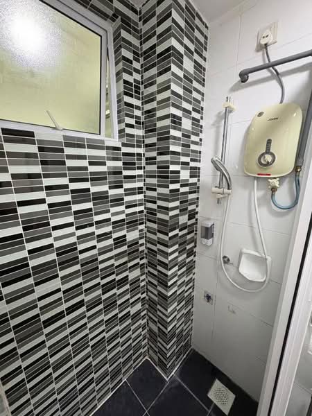Kondominium untuk Disewa di Cheras Heights - Luff Lee - Bathroom - PropertyGuru.com.my