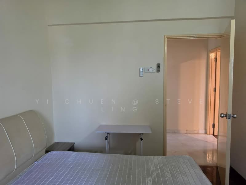 Kondominium untuk Dijual di Desarina Condominium - Yi Chuen @ Steve Ling - Bedroom - PropertyGuru.com.my